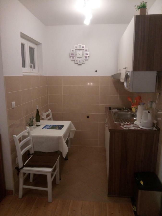 Apartmani Lomar Stari Grad Kültér fotó