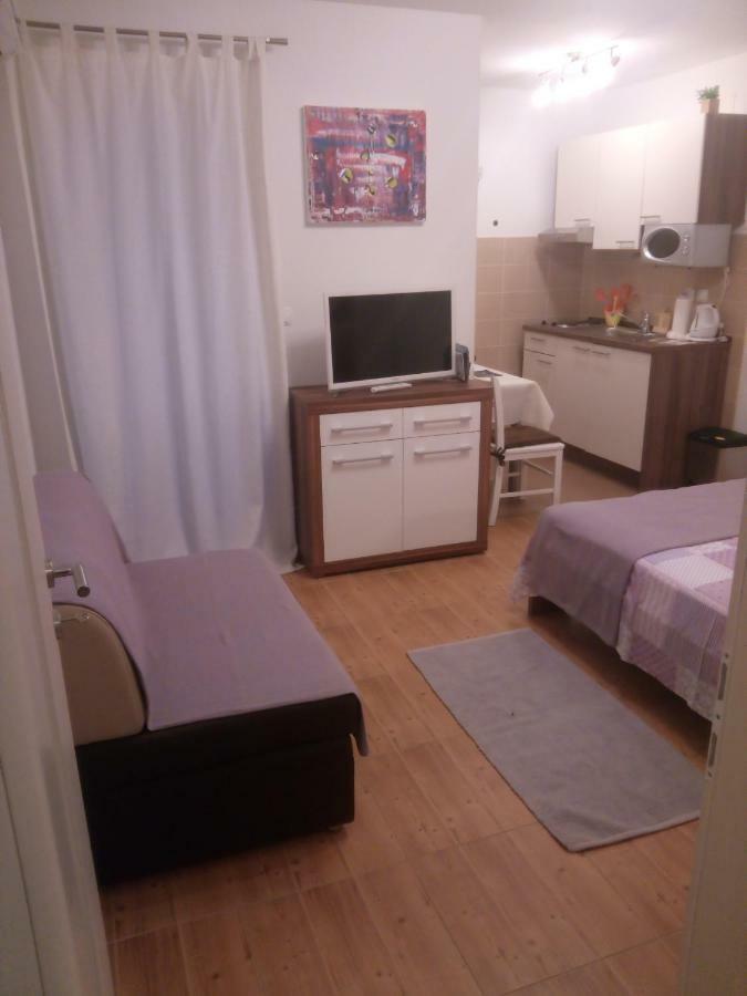 Apartmani Lomar Stari Grad Kültér fotó