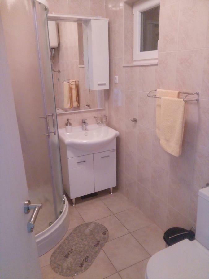 Apartmani Lomar Stari Grad Kültér fotó